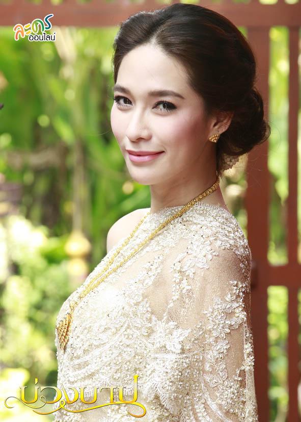 พลอย เฌอมาลย์