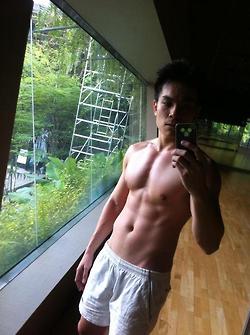 คนรักหนุ่มเซ็กซี่ 569