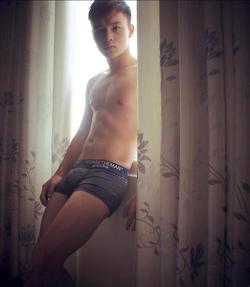 คนรักหนุ่มเซ็กซี่ 571