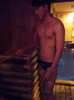 คนรักหนุ่มเซ็กซี่ 574