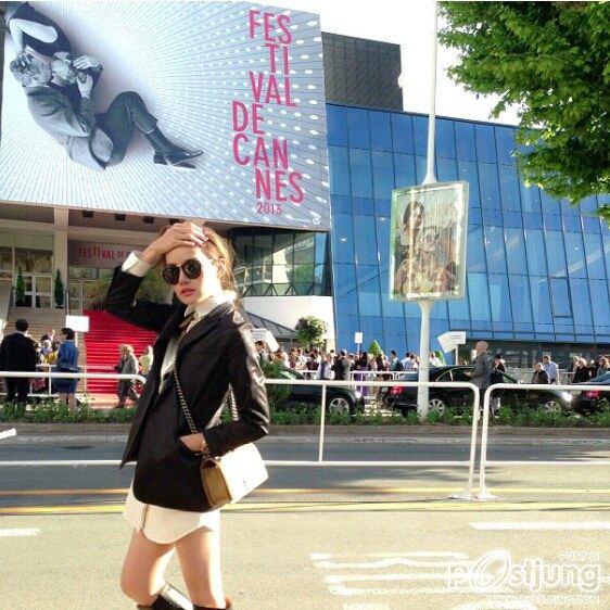 ภาพล่าสุด ของ ญาญ่าหญิง ที่เมืองคานส์