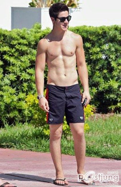David Henrie