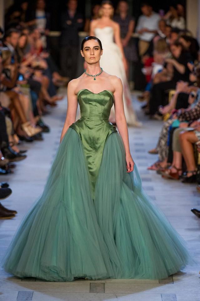ชุดจาก Zac Posen