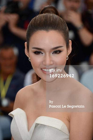 ญาญ่าหญิง สะกดสายตา กองทัพ สื่อมวลชนทั่วโลก ก่อนเฉิดฉายบนพรมแดงเมืองคานส์ คืนนี้