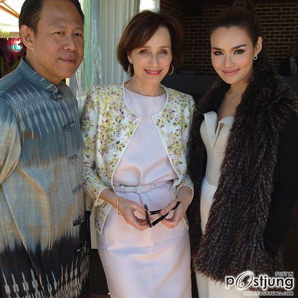 ญาญ่าหญิงงดงามในชุดไทยจากเมืองคานส์