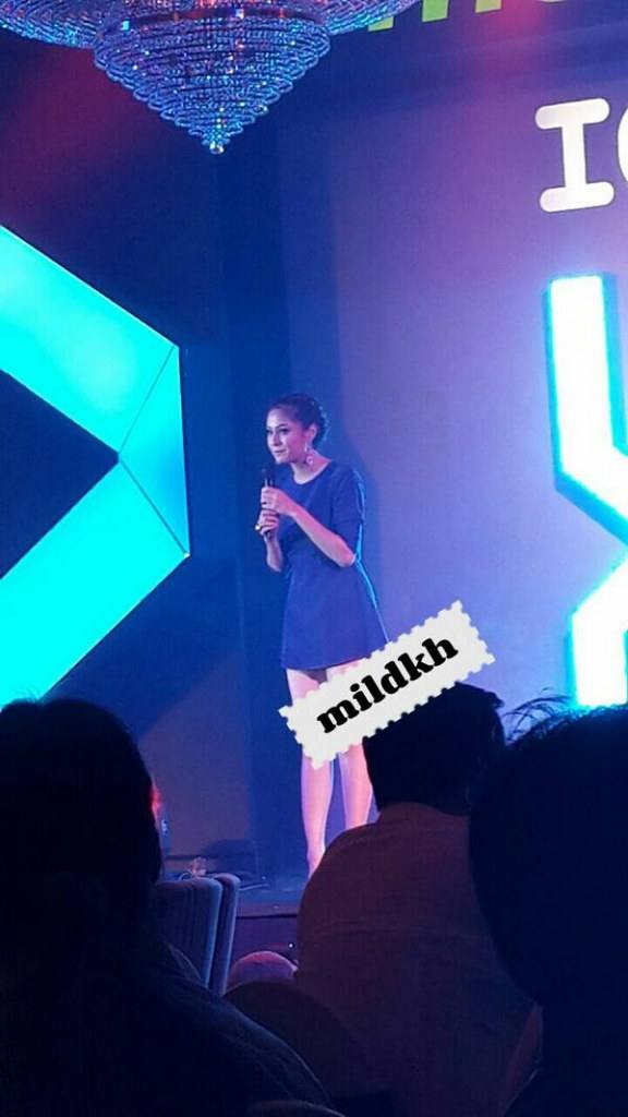 ขวัญ อุษามณี @ งาน i-mobile