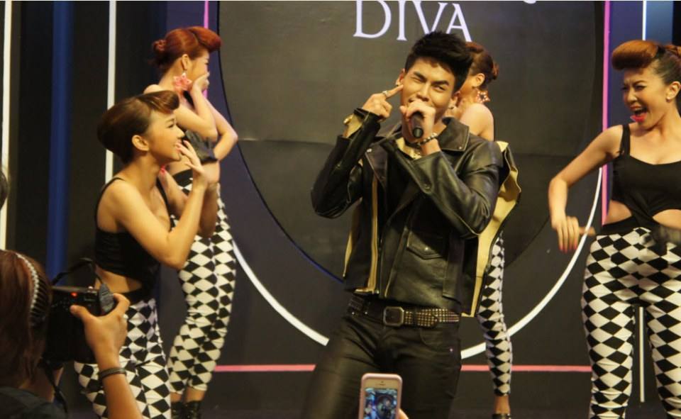 รวมรูปฮั่น จากงาน เปิดตัว 12 Plus Summer Diva
