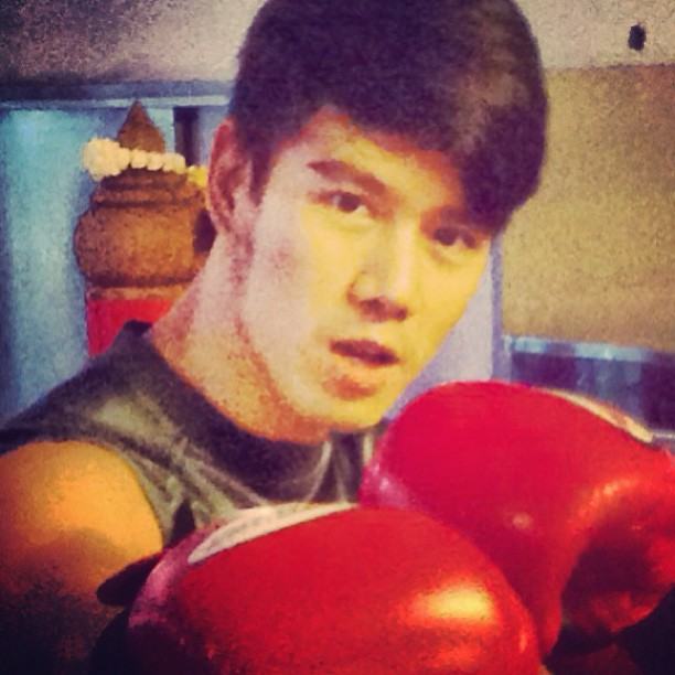 กำปั้น บาซู @ Instagram