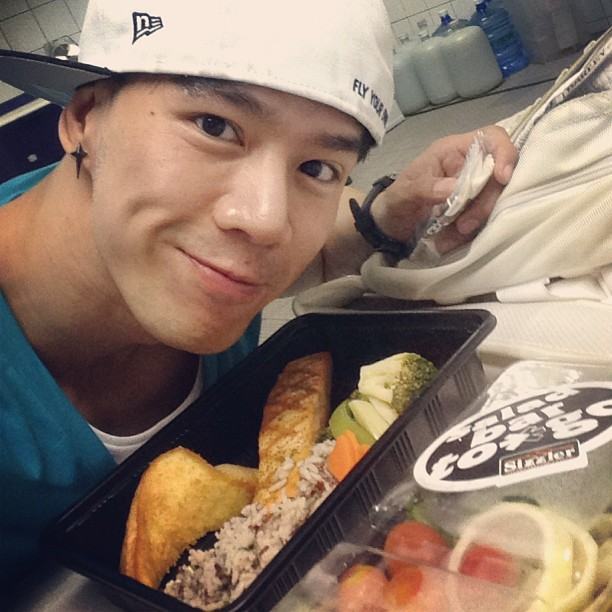 กำปั้น บาซู @ Instagram