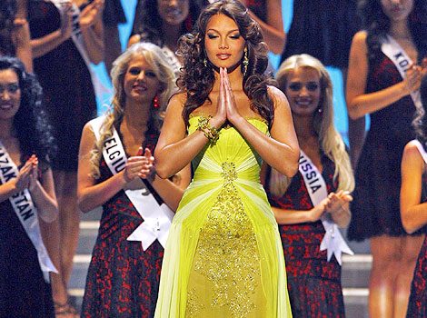 นางงามจักรวาลปี 2006 ( zuleyka rivera ).