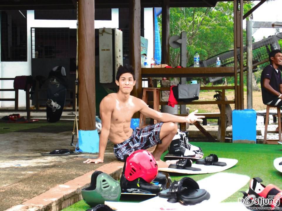 พอหล่อหุ่นดี