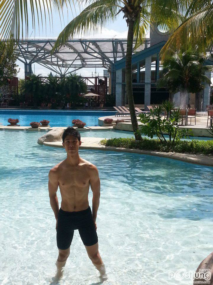 พอหล่อหุ่นดี