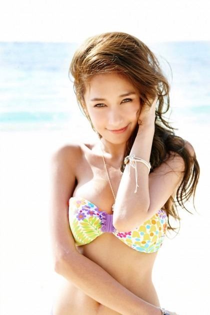 เนย โชติกา นางร้ายหน้าสวย สุดเซ็กซี่ มาแรง
