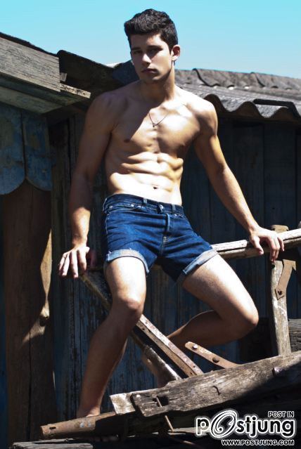 Samyr Fully & Leo Oliver in PinUpBoys 3