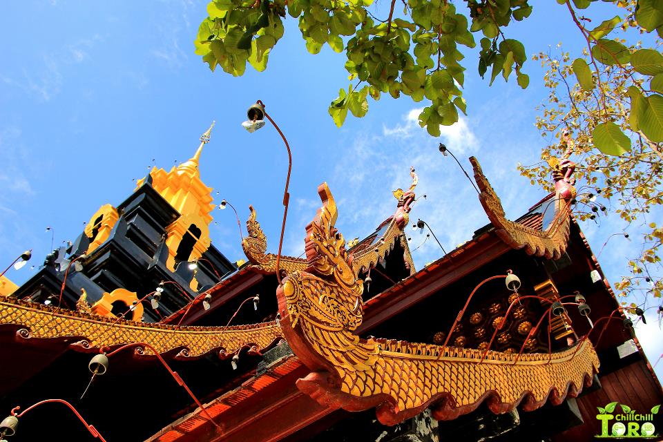 พระธาตุผาส้ม อำเภอสะเมิ ง อำเภอผมเองครับ