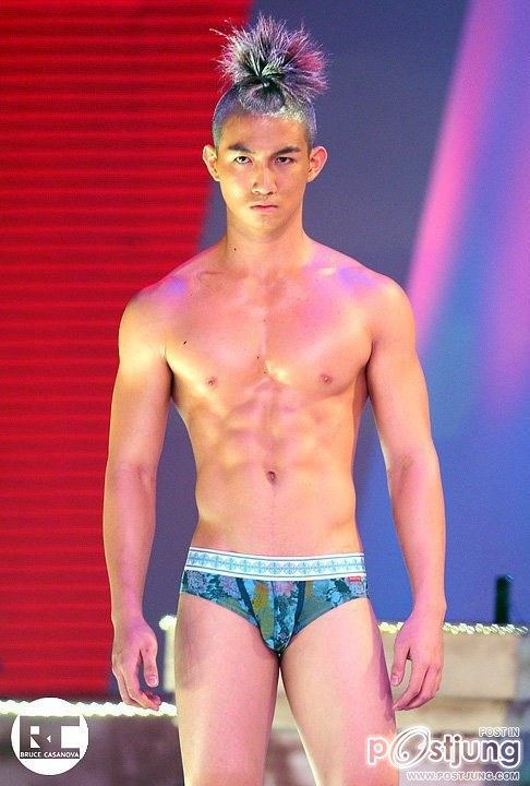 ถอดโชว์เรือนร่าง 270