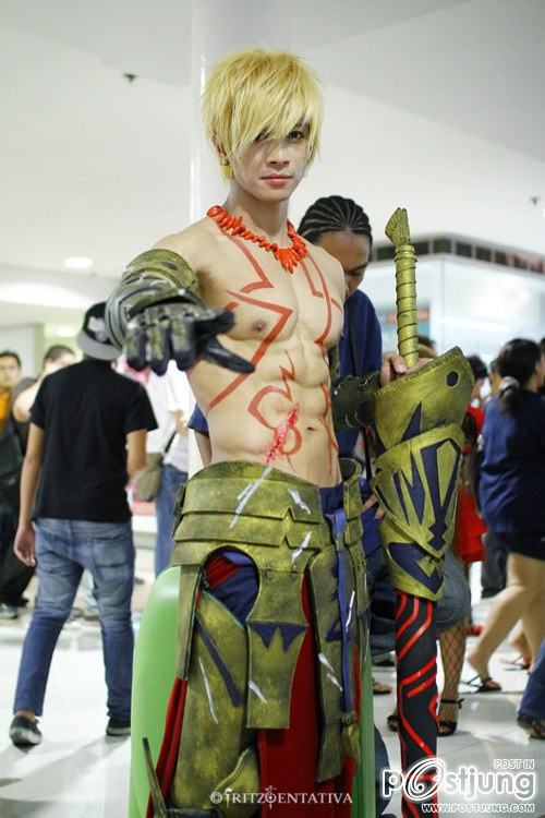 JayEm Sison หนุ่มนักคอสเพลย์หุ่นล่ำ