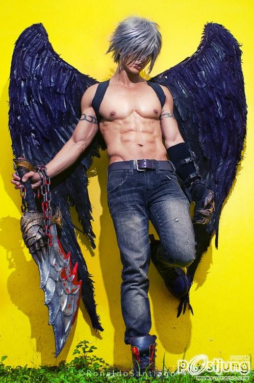 JayEm Sison หนุ่มนักคอสเพลย์หุ่นล่ำ