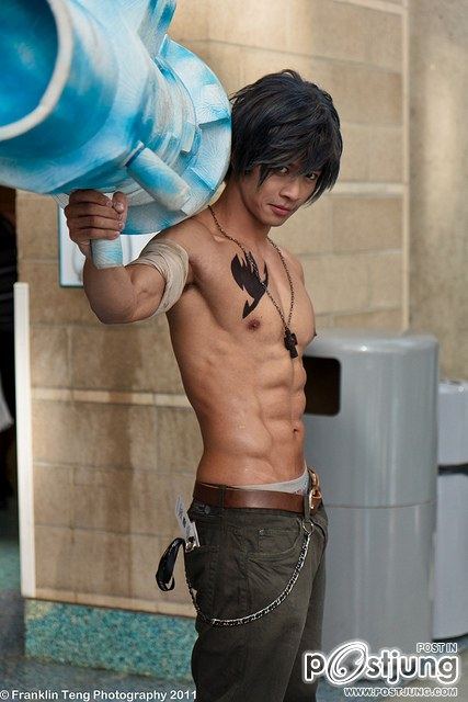 JayEm Sison หนุ่มนักคอสเพลย์หุ่นล่ำ