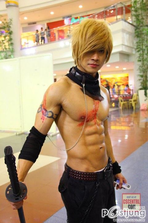 JayEm Sison หนุ่มนักคอสเพลย์หุ่นล่ำ