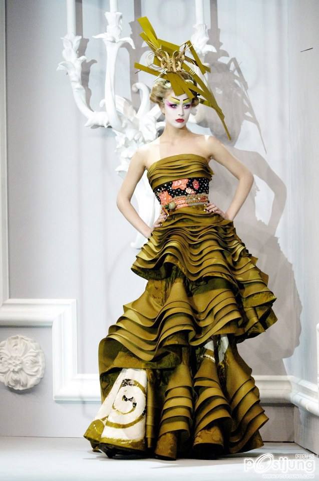 Christian  Dior