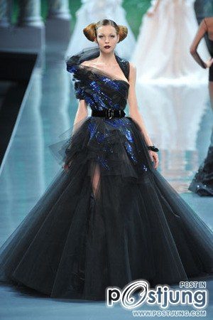 Christian  Dior
