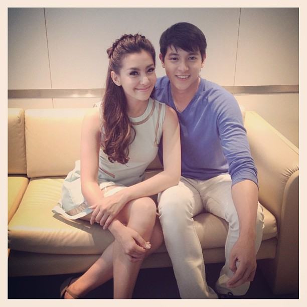 เบลล่า เจมส์ คู่จิ้น มาแรง แซงโค้ง
