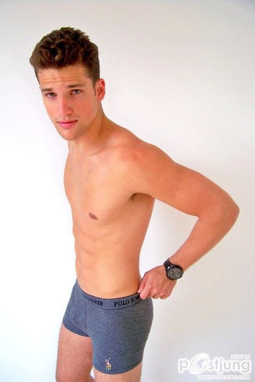 Arthur Sales