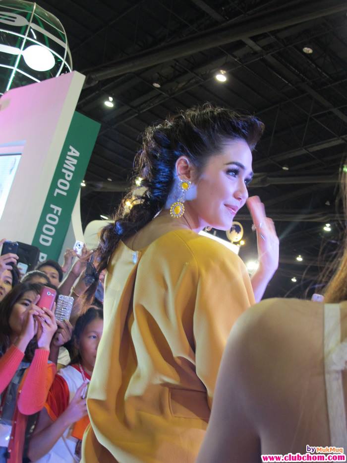 อัพเดท ชมพู่ 26/05/13 Daughter Brand @Thaifex