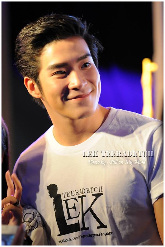 อาเล็ก ธีรเดช