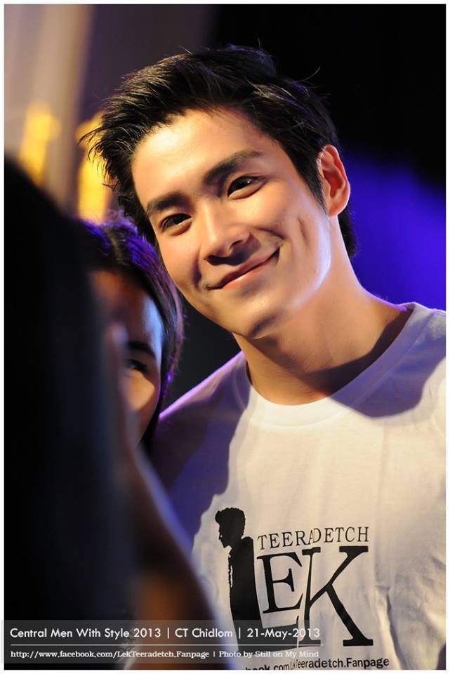 อาเล็ก ธีรเดช