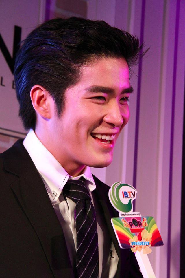 อาเล็ก ธีรเดช