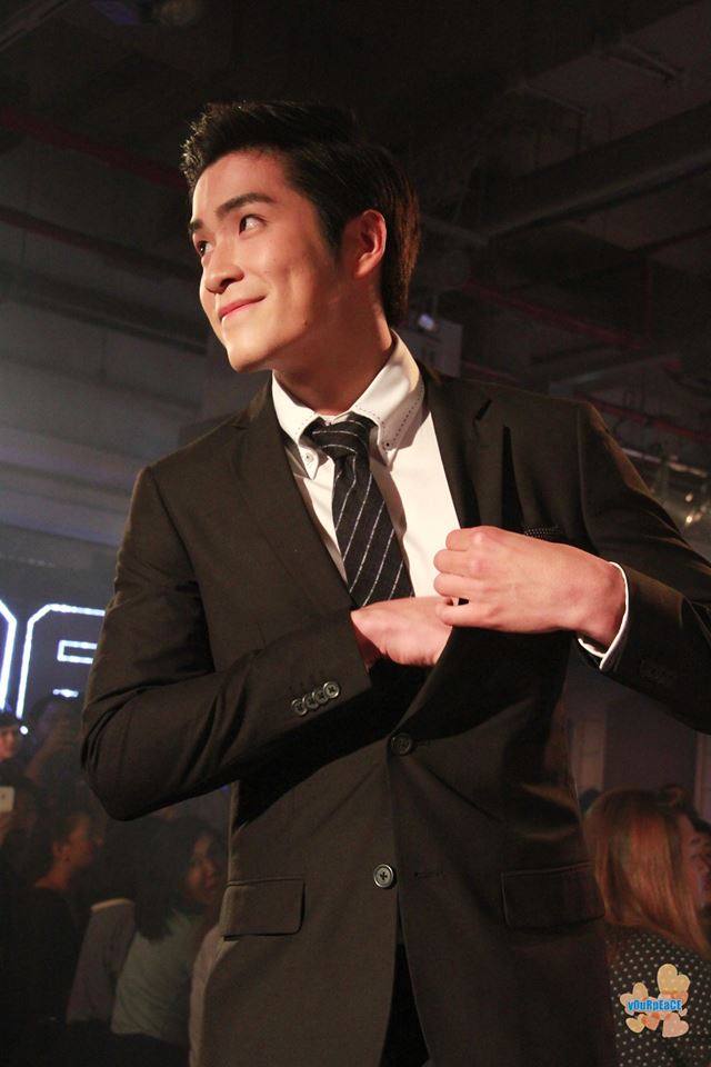 อาเล็ก ธีรเดช