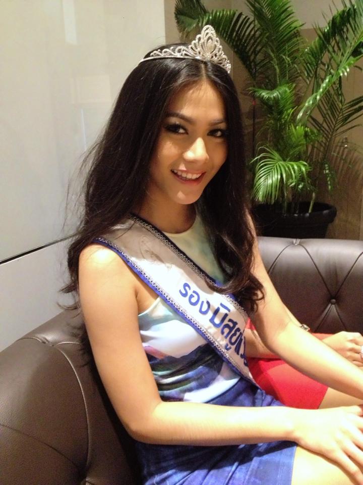 น้องๆมิสยูนิเวิร์สไทยแลนด์ 2013 ขอบคุณสื่อจ้า