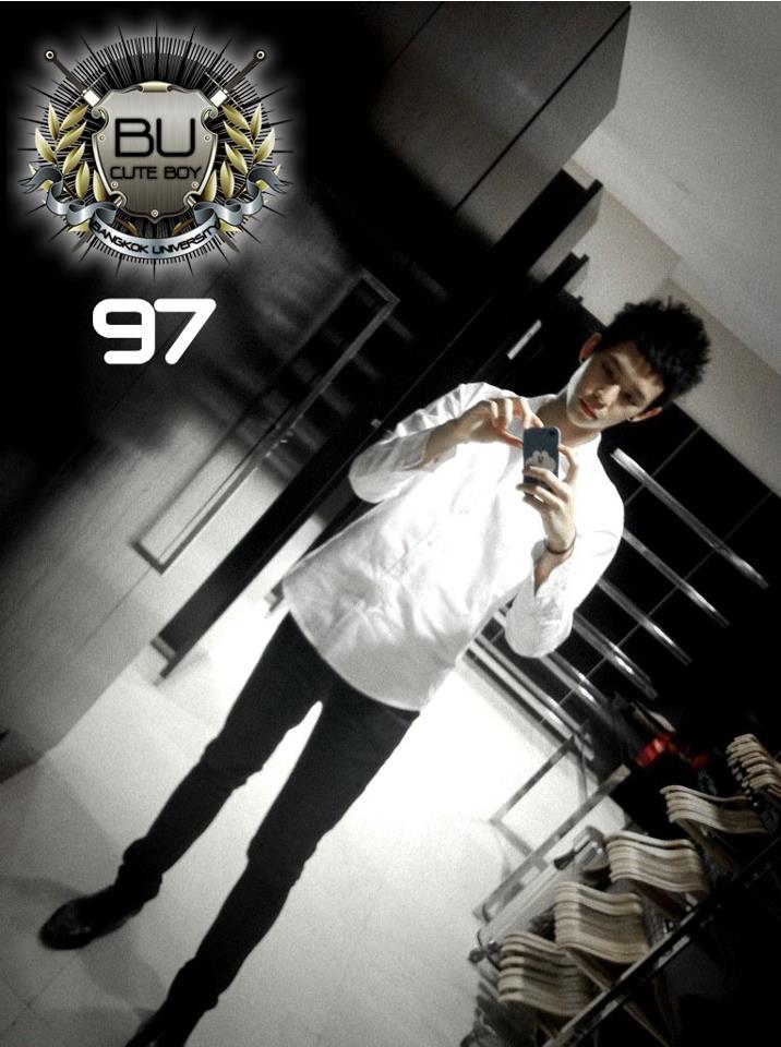 หนุ่มม.กรุงเทพ