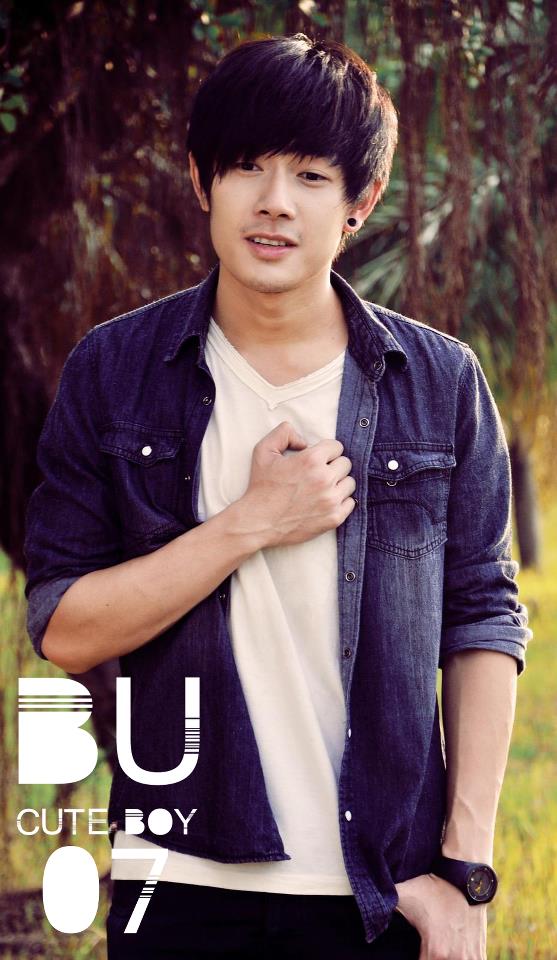หนุ่มม.กรุงเทพ