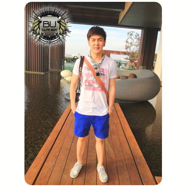 หนุ่มม.กรุงเทพ