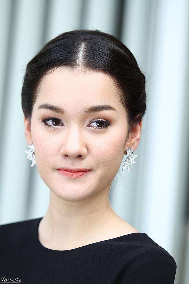 Make up สวยๆของดาราไทย ( เพิ่มเติมได้นะคะ )