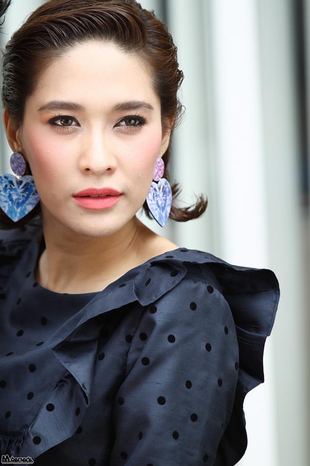 Make up สวยๆของดาราไทย ( เพิ่มเติมได้นะคะ )