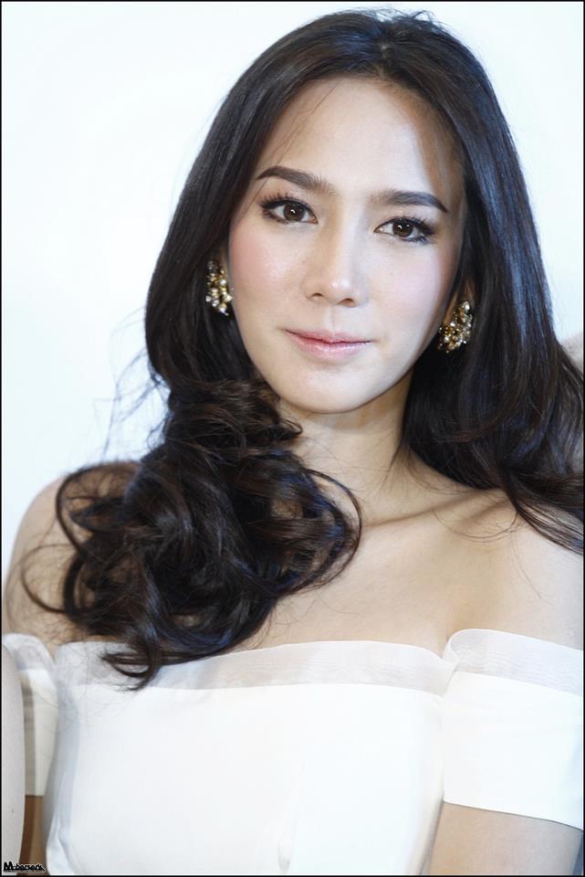 Make up สวยๆของดาราไทย ( เพิ่มเติมได้นะคะ )
