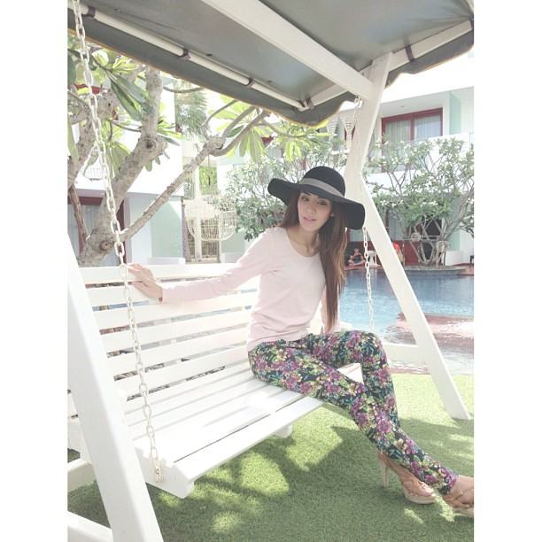 ขนมจีน กุลมาศ เธอสวยมาก @ Instagram