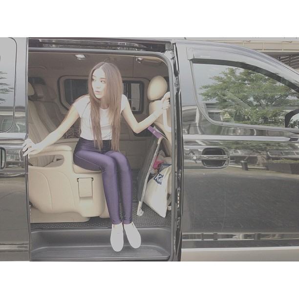 ขนมจีน กุลมาศ เธอสวยมาก @ Instagram