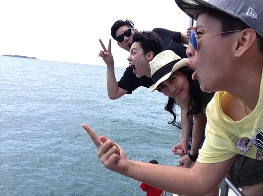 หมาก-ณเดชน์ ออกทริปแสนสนุก ล่องทะเลพัทยา