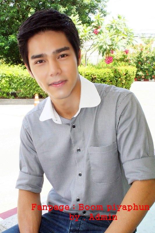 บูม ปิยพันธ์ หนุ่มหล่อจากไฟหวน