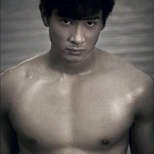 ถ้าดิฉันอยากบอกว่าอยากได้ผ้ชายคนนี้มากกกก หมู ภูศนะ (ศุภกิจ)