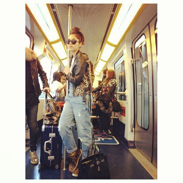 ชมพู่ อารยา in paris
