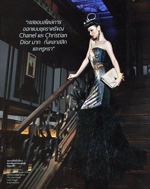 เจสสิก้า Asia's next top model ค่ะ ตอนนี้นางทำงานในยุโรปหับสตอร์มโมเดล มาร่มกันผลักดันคนไทยมีความสามารถให้ดังไกลทั่วโลกกันค่ะ