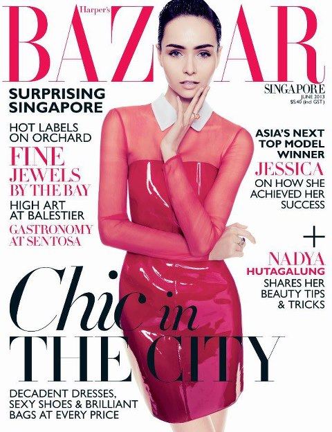 เจสสิก้า Asia's next top model ค่ะ ตอนนี้นางทำงานในยุโรปหับสตอร์มโมเดล มาร่มกันผลักดันคนไทยมีความสามารถให้ดังไกลทั่วโลกกันค่ะ