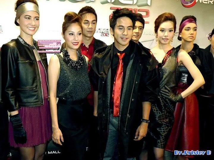 ขวัญ - โป๊ป