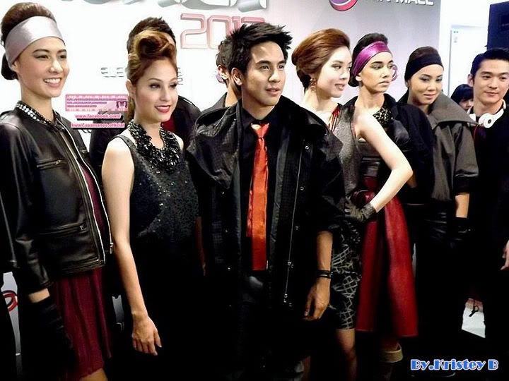 ขวัญ - โป๊ป